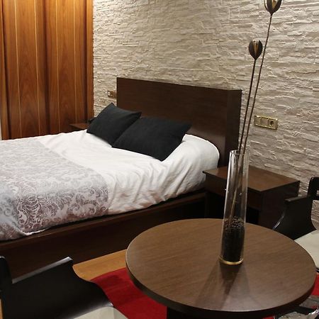 פונפרדה Hotel El Castillo מראה חיצוני תמונה