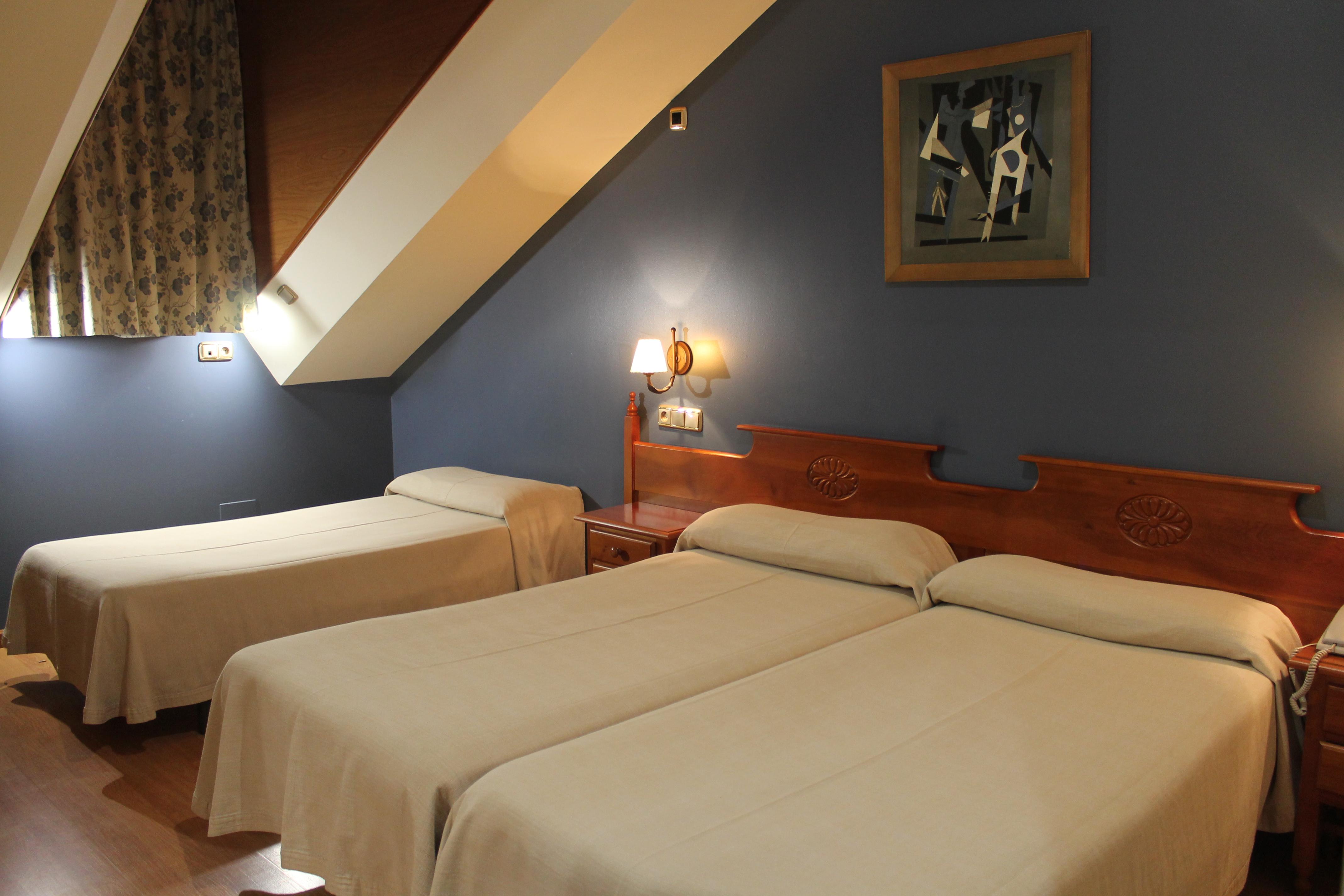 פונפרדה Hotel El Castillo מראה חיצוני תמונה
