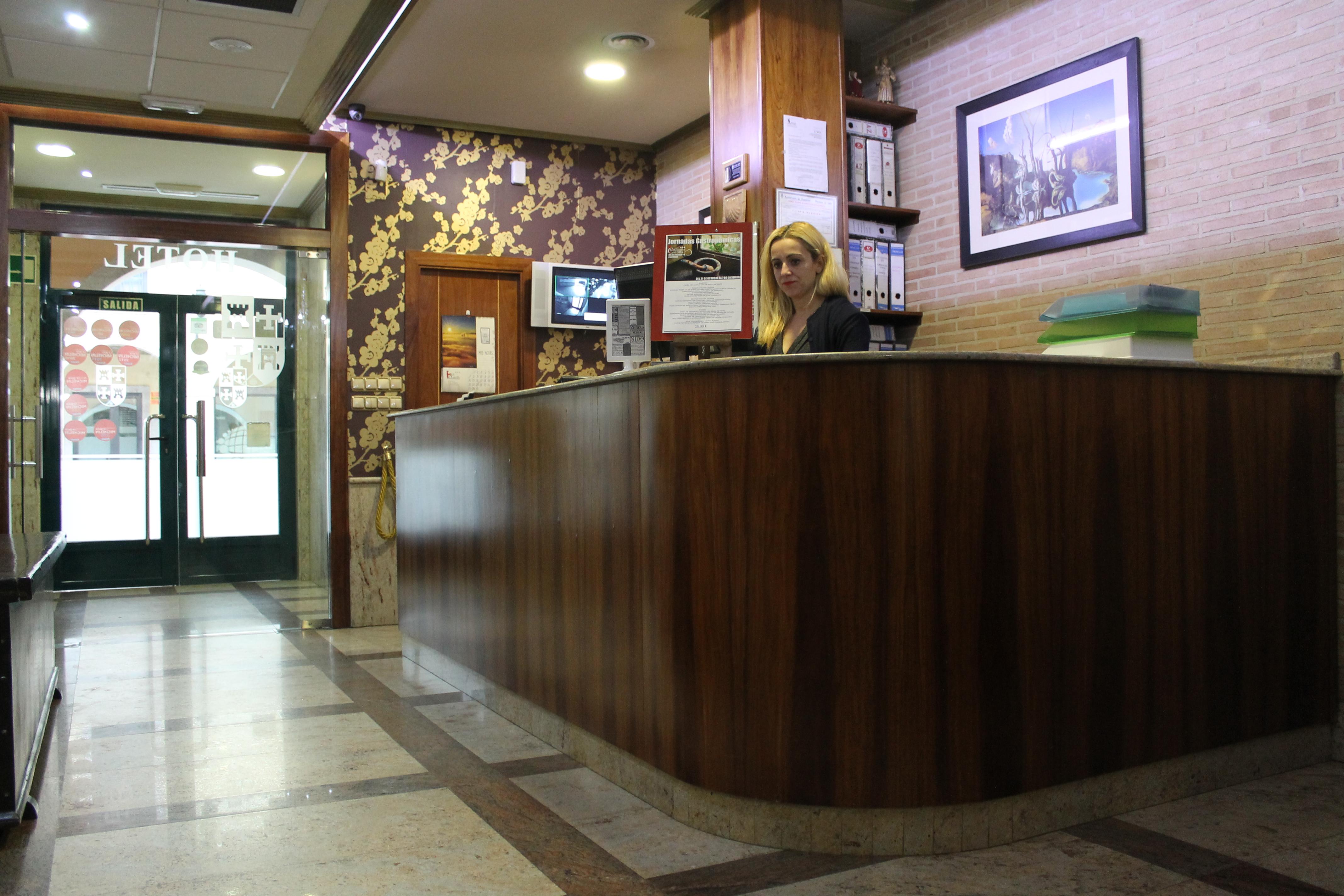 פונפרדה Hotel El Castillo מראה חיצוני תמונה