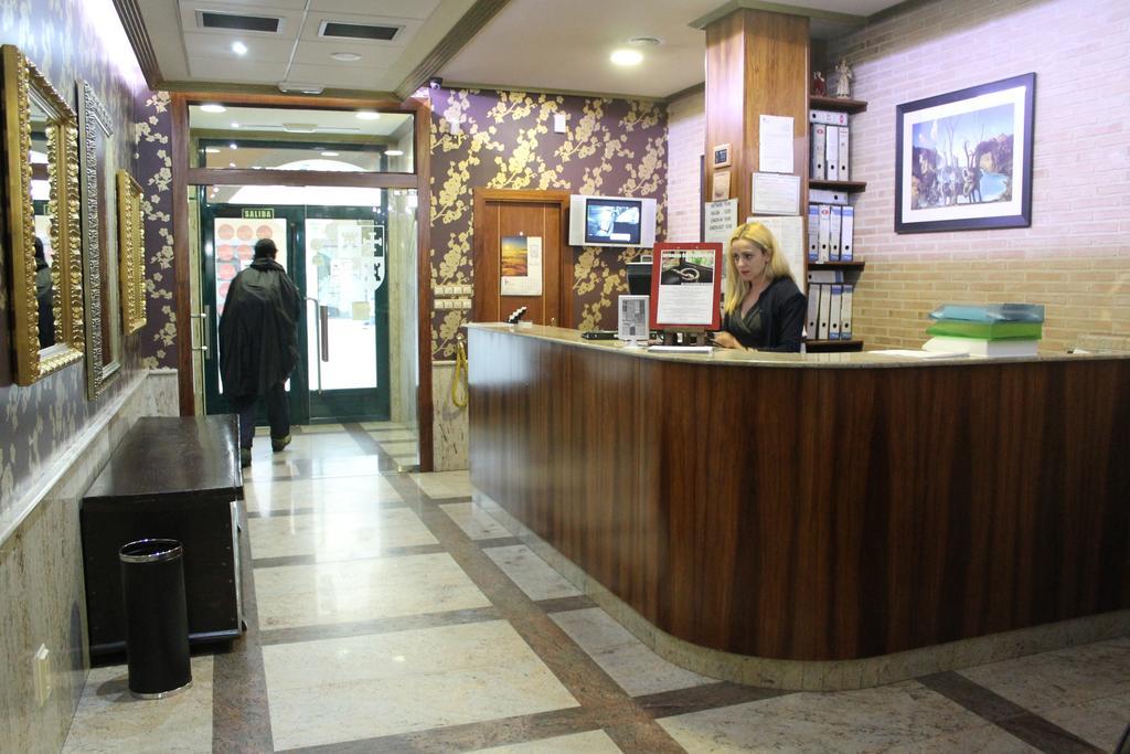 פונפרדה Hotel El Castillo מראה חיצוני תמונה