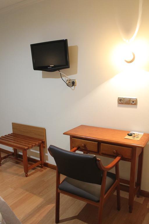 פונפרדה Hotel El Castillo מראה חיצוני תמונה