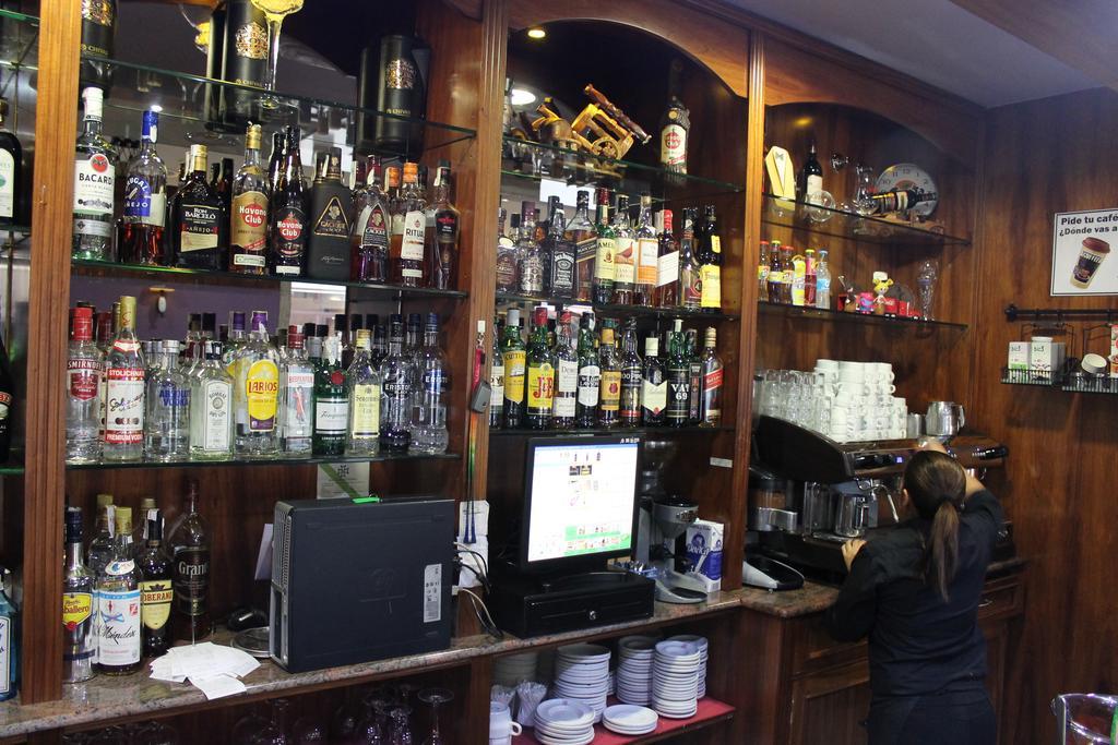 פונפרדה Hotel El Castillo מראה חיצוני תמונה
