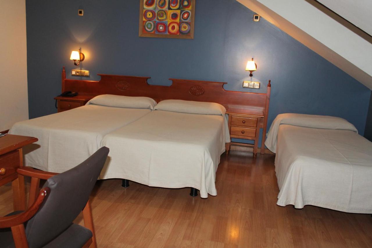 פונפרדה Hotel El Castillo מראה חיצוני תמונה